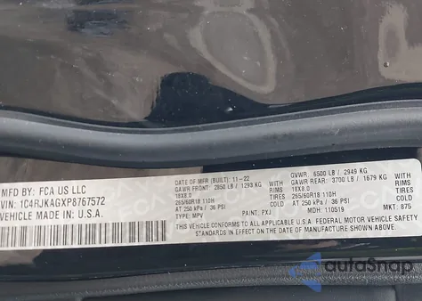 2023 Jeep Grand Cherokee L Laredo 4X4 z USA, uszkodzony, nr VIN 1C4RJKAGXP8767572